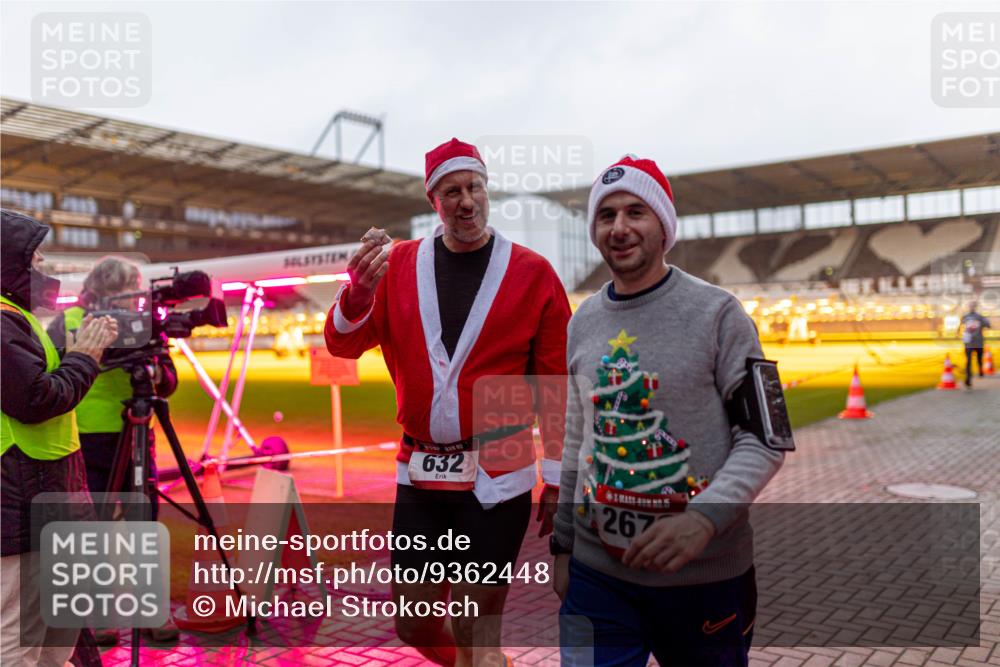 07.12.2025 - St. Pauli X-Mass-Run No. 15 Michael Strokosch http://msf.ph/oto/9362448 07.12.2025 10:58:37 Laufen 632, 5, 267 meine-sportfotos.de