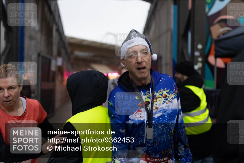 07.12.2025 - St. Pauli X-Mass-Run No. 15 Michael Strokosch http://msf.ph/oto/9362453 07.12.2025 10:59:01 Laufen 15 meine-sportfotos.de