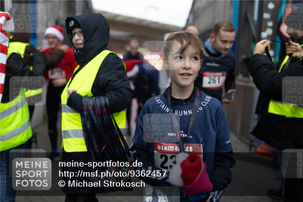 07.12.2025 - St. Pauli X-Mass-Run No. 15 Michael Strokosch http://msf.ph/oto/9362457 07.12.2025 10:59:04 Laufen 20, 10, 15, 23, 261, 8 meine-sportfotos.de