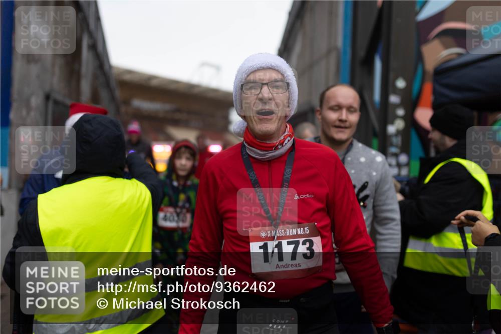 07.12.2025 - St. Pauli X-Mass-Run No. 15 Michael Strokosch http://msf.ph/oto/9362462 07.12.2025 10:59:09 Laufen 4030, 2025, 2025, 15, 1173 meine-sportfotos.de