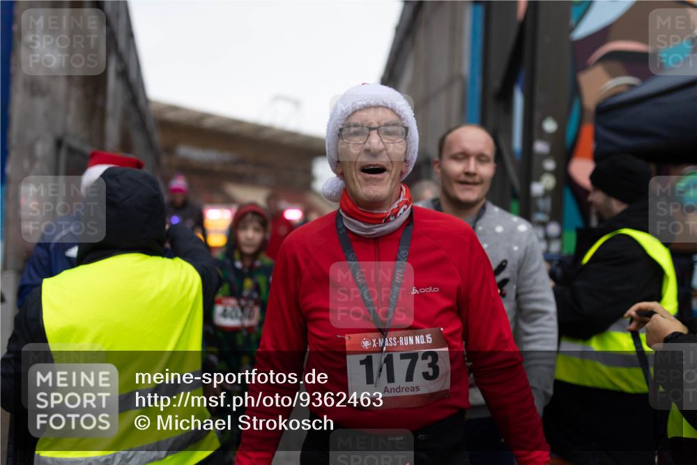 07.12.2025 - St. Pauli X-Mass-Run No. 15 Michael Strokosch http://msf.ph/oto/9362463 07.12.2025 10:59:09 Laufen 4030, 7, 2025, 2025, 15, 1173 meine-sportfotos.de