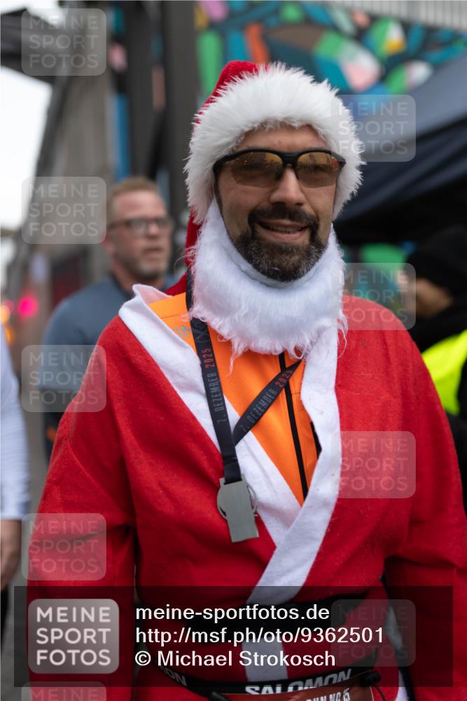 07.12.2025 - St. Pauli X-Mass-Run No. 15 Michael Strokosch http://msf.ph/oto/9362501 07.12.2025 10:59:23 Laufen 15, 7, 2025, 2025 meine-sportfotos.de