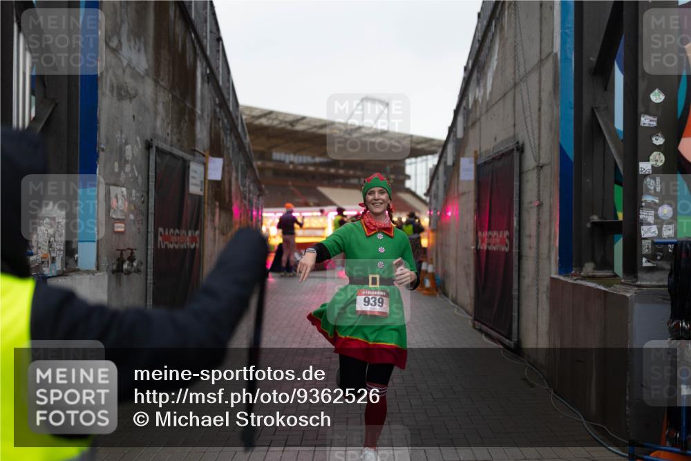 07.12.2025 - St. Pauli X-Mass-Run No. 15 Michael Strokosch http://msf.ph/oto/9362526 07.12.2025 10:59:43 Laufen 939 meine-sportfotos.de