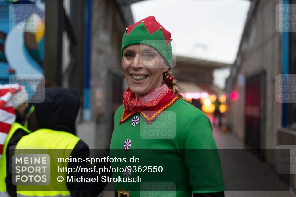 07.12.2025 - St. Pauli X-Mass-Run No. 15 Michael Strokosch http://msf.ph/oto/9362550 07.12.2025 10:59:45 Laufen  meine-sportfotos.de