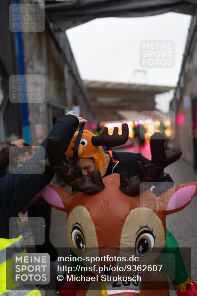 07.12.2025 - St. Pauli X-Mass-Run No. 15 Michael Strokosch http://msf.ph/oto/9362607 07.12.2025 10:59:55 Laufen 205 meine-sportfotos.de