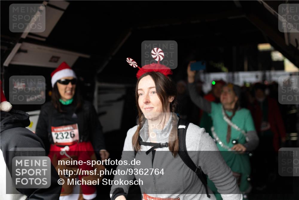 07.12.2025 - St. Pauli X-Mass-Run No. 15 Michael Strokosch http://msf.ph/oto/9362764 07.12.2025 11:13:27 Laufen 2326 meine-sportfotos.de