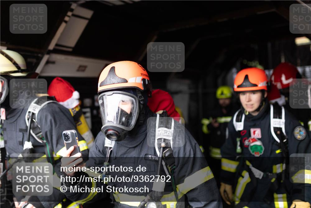 07.12.2025 - St. Pauli X-Mass-Run No. 15 Michael Strokosch http://msf.ph/oto/9362792 07.12.2025 11:13:32 Laufen  meine-sportfotos.de