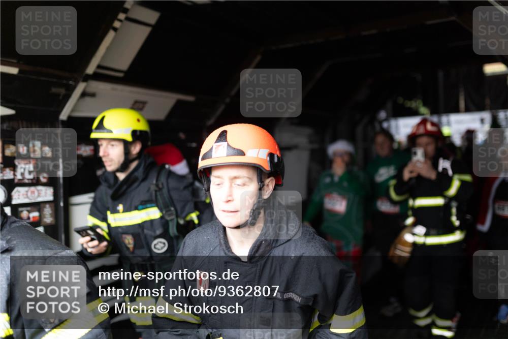07.12.2025 - St. Pauli X-Mass-Run No. 15 Michael Strokosch http://msf.ph/oto/9362807 07.12.2025 11:13:35 Laufen  meine-sportfotos.de