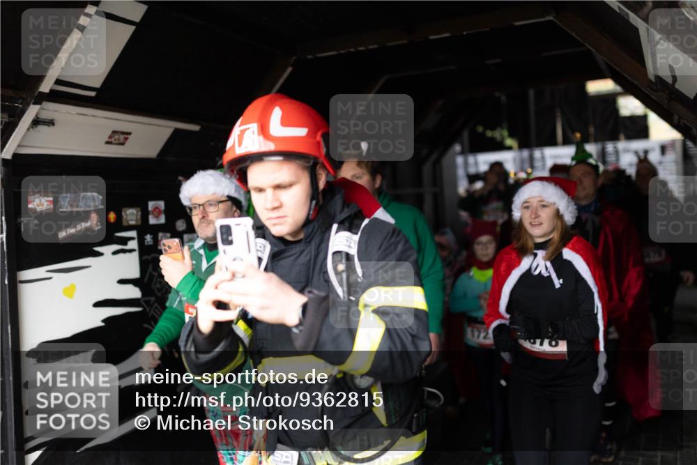 07.12.2025 - St. Pauli X-Mass-Run No. 15 Michael Strokosch http://msf.ph/oto/9362815 07.12.2025 11:13:36 Laufen 172 meine-sportfotos.de