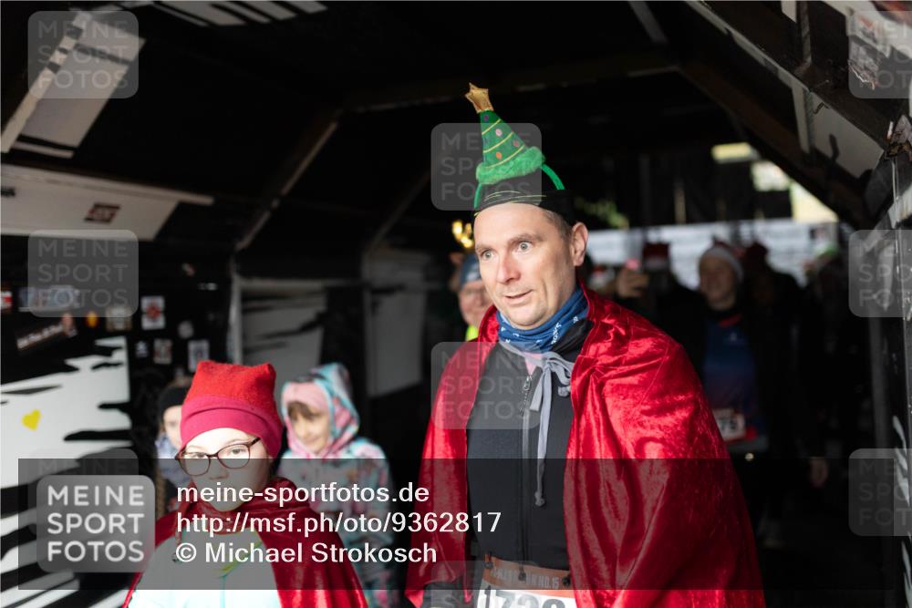 07.12.2025 - St. Pauli X-Mass-Run No. 15 Michael Strokosch http://msf.ph/oto/9362817 07.12.2025 11:13:38 Laufen 15 meine-sportfotos.de