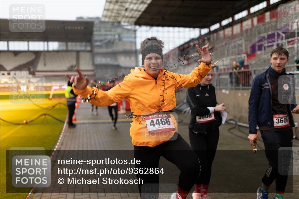 07.12.2025 - St. Pauli X-Mass-Run No. 15 Michael Strokosch http://msf.ph/oto/9362864 07.12.2025 11:19:37 Laufen 15, 4466, 3008, 3606 meine-sportfotos.de