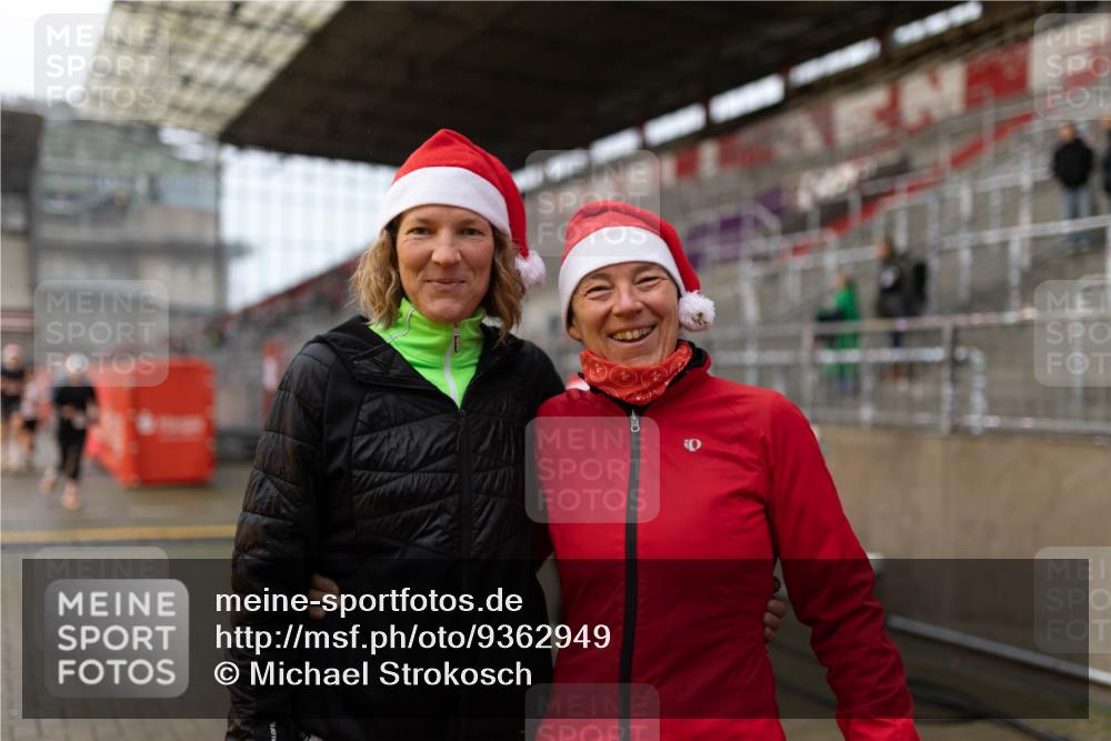 07.12.2025 - St. Pauli X-Mass-Run No. 15 Michael Strokosch http://msf.ph/oto/9362949 07.12.2025 11:20:23 Laufen  meine-sportfotos.de