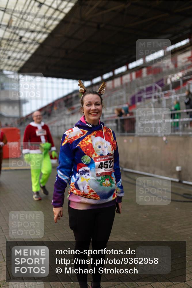 07.12.2025 - St. Pauli X-Mass-Run No. 15 Michael Strokosch http://msf.ph/oto/9362958 07.12.2025 11:20:38 Laufen 452 meine-sportfotos.de