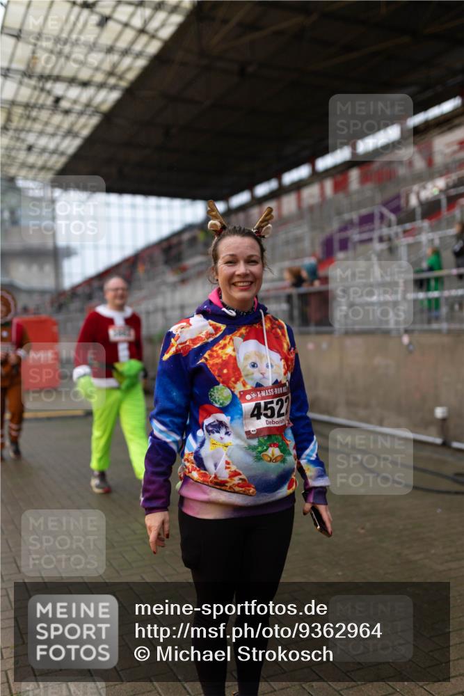 07.12.2025 - St. Pauli X-Mass-Run No. 15 Michael Strokosch http://msf.ph/oto/9362964 07.12.2025 11:20:38 Laufen 452 meine-sportfotos.de