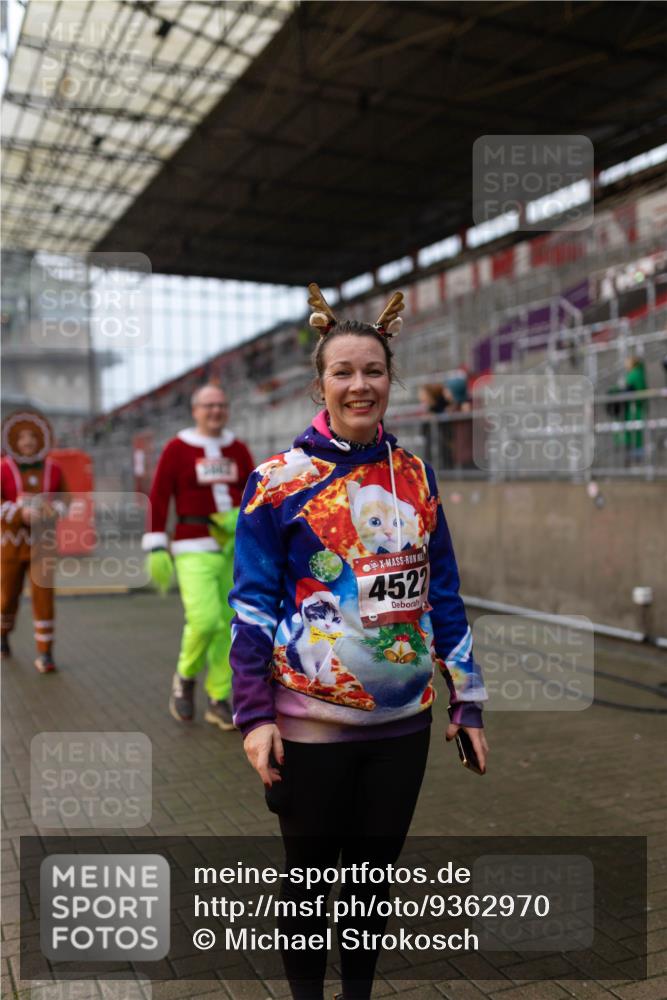 07.12.2025 - St. Pauli X-Mass-Run No. 15 Michael Strokosch http://msf.ph/oto/9362970 07.12.2025 11:20:39 Laufen 3842, 4522 meine-sportfotos.de
