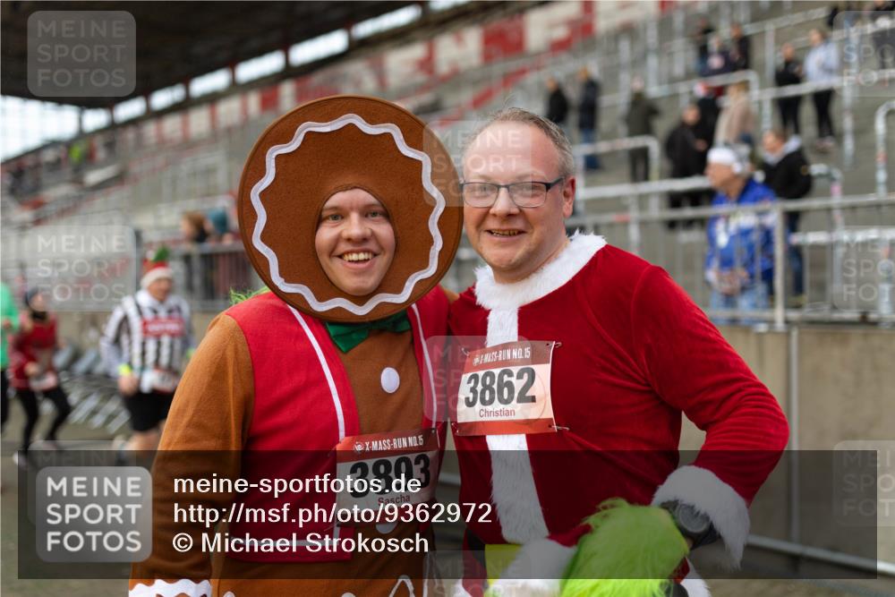 07.12.2025 - St. Pauli X-Mass-Run No. 15 Michael Strokosch http://msf.ph/oto/9362972 07.12.2025 11:20:44 Laufen 15, 3893, 15, 3862 meine-sportfotos.de