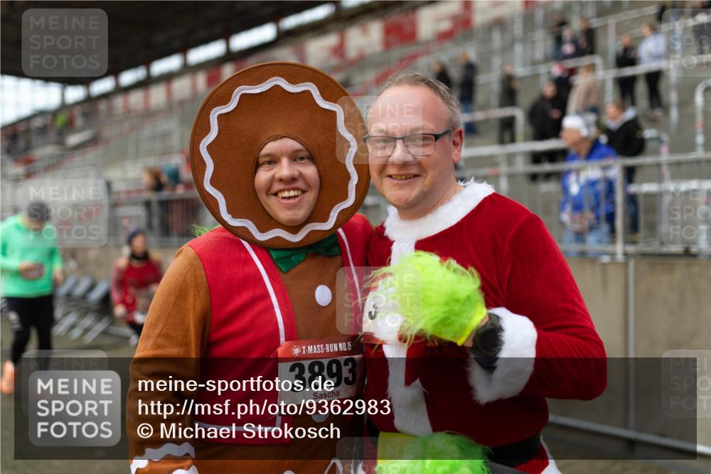 07.12.2025 - St. Pauli X-Mass-Run No. 15 Michael Strokosch http://msf.ph/oto/9362983 07.12.2025 11:20:45 Laufen 15, 3893 meine-sportfotos.de
