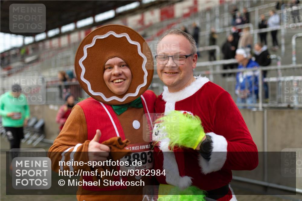 07.12.2025 - St. Pauli X-Mass-Run No. 15 Michael Strokosch http://msf.ph/oto/9362984 07.12.2025 11:20:45 Laufen 15, 3893 meine-sportfotos.de