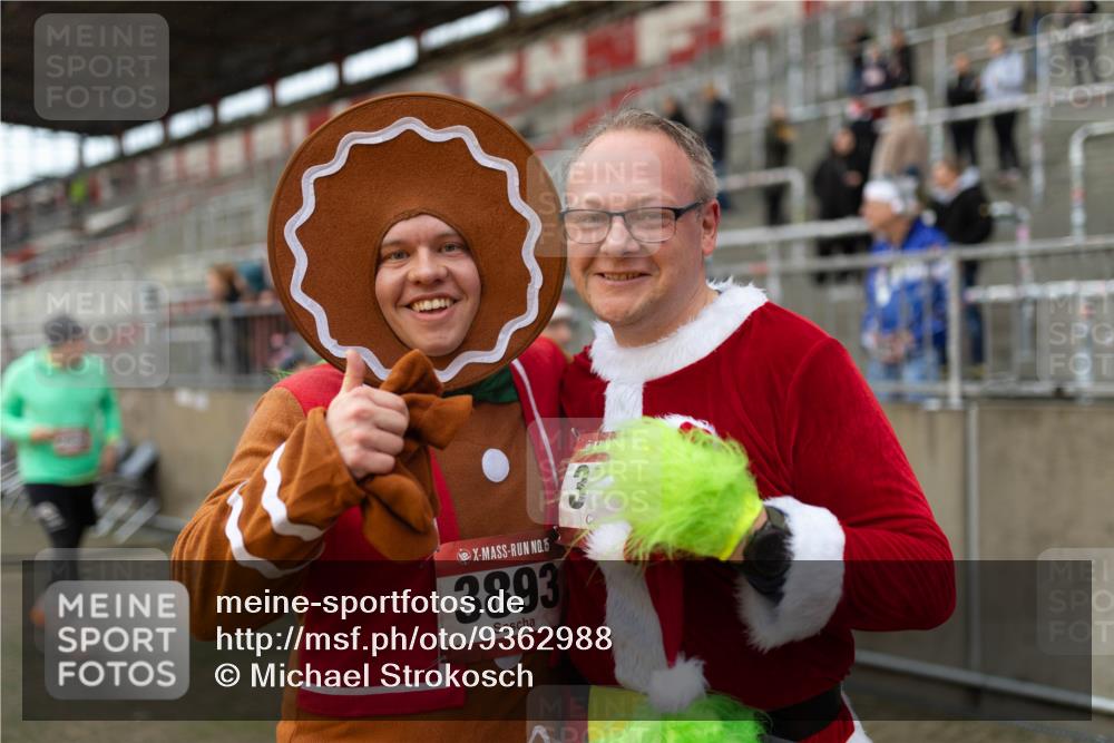 07.12.2025 - St. Pauli X-Mass-Run No. 15 Michael Strokosch http://msf.ph/oto/9362988 07.12.2025 11:20:45 Laufen 5, 3893 meine-sportfotos.de