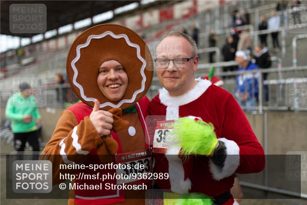 07.12.2025 - St. Pauli X-Mass-Run No. 15 Michael Strokosch http://msf.ph/oto/9362989 07.12.2025 11:20:45 Laufen 15, 3893, 30 meine-sportfotos.de