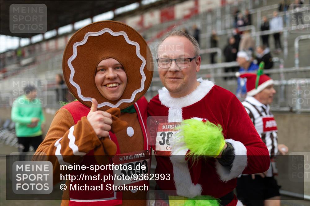 07.12.2025 - St. Pauli X-Mass-Run No. 15 Michael Strokosch http://msf.ph/oto/9362993 07.12.2025 11:20:45 Laufen 15, 3893, 38 meine-sportfotos.de