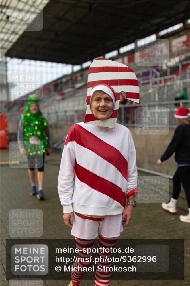 07.12.2025 - St. Pauli X-Mass-Run No. 15 Michael Strokosch http://msf.ph/oto/9362996 07.12.2025 11:20:57 Laufen  meine-sportfotos.de