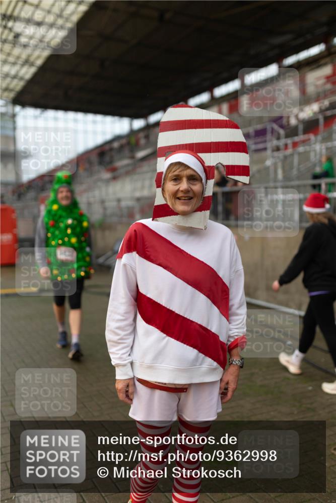 07.12.2025 - St. Pauli X-Mass-Run No. 15 Michael Strokosch http://msf.ph/oto/9362998 07.12.2025 11:20:57 Laufen 3422 meine-sportfotos.de