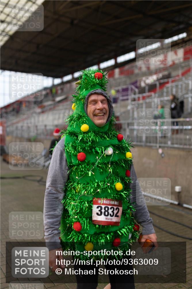 07.12.2025 - St. Pauli X-Mass-Run No. 15 Michael Strokosch http://msf.ph/oto/9363009 07.12.2025 11:21:00 Laufen 3832 meine-sportfotos.de