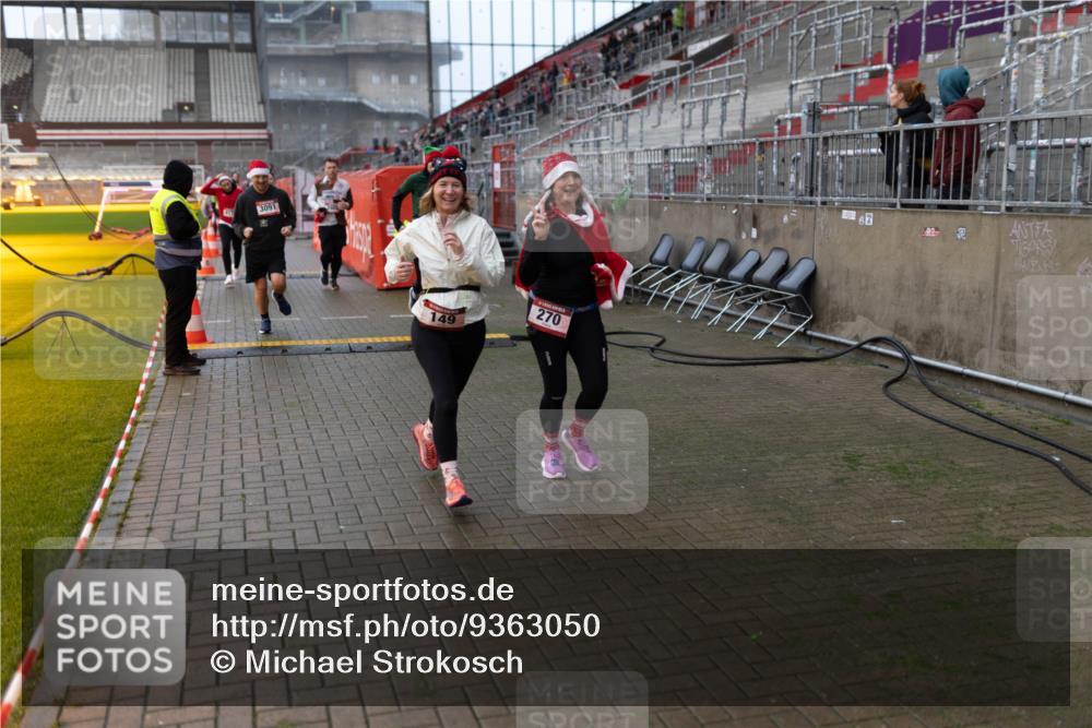 07.12.2025 - St. Pauli X-Mass-Run No. 15 Michael Strokosch http://msf.ph/oto/9363050 07.12.2025 11:21:44 Laufen 3091, 149, 270, 67 meine-sportfotos.de