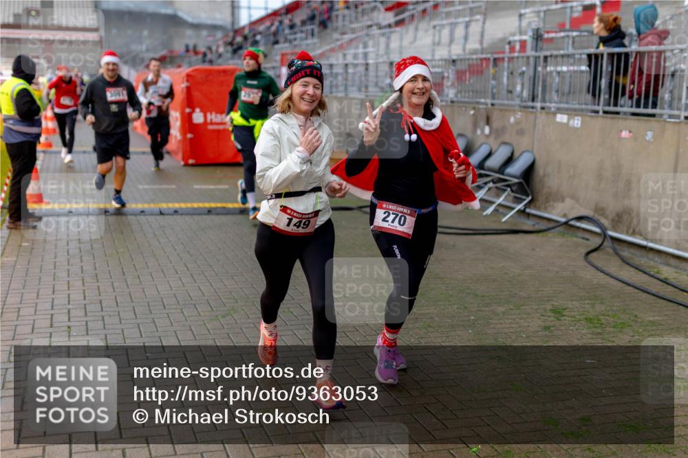 07.12.2025 - St. Pauli X-Mass-Run No. 15 Michael Strokosch http://msf.ph/oto/9363053 07.12.2025 11:21:44 Laufen 3661, 149, 270 meine-sportfotos.de