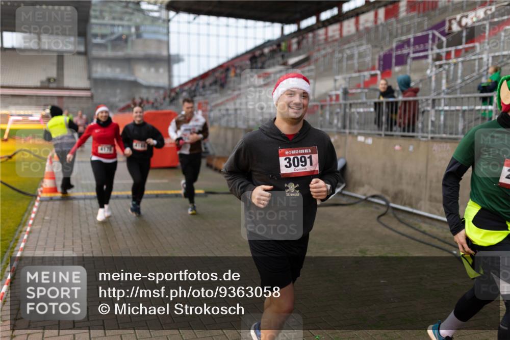 07.12.2025 - St. Pauli X-Mass-Run No. 15 Michael Strokosch http://msf.ph/oto/9363058 07.12.2025 11:21:46 Laufen 4178, 15, 3091 meine-sportfotos.de