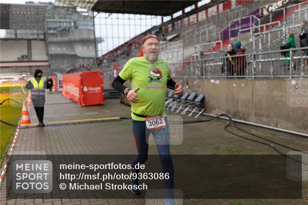 07.12.2025 - St. Pauli X-Mass-Run No. 15 Michael Strokosch http://msf.ph/oto/9363086 07.12.2025 11:21:57 Laufen 3062 meine-sportfotos.de