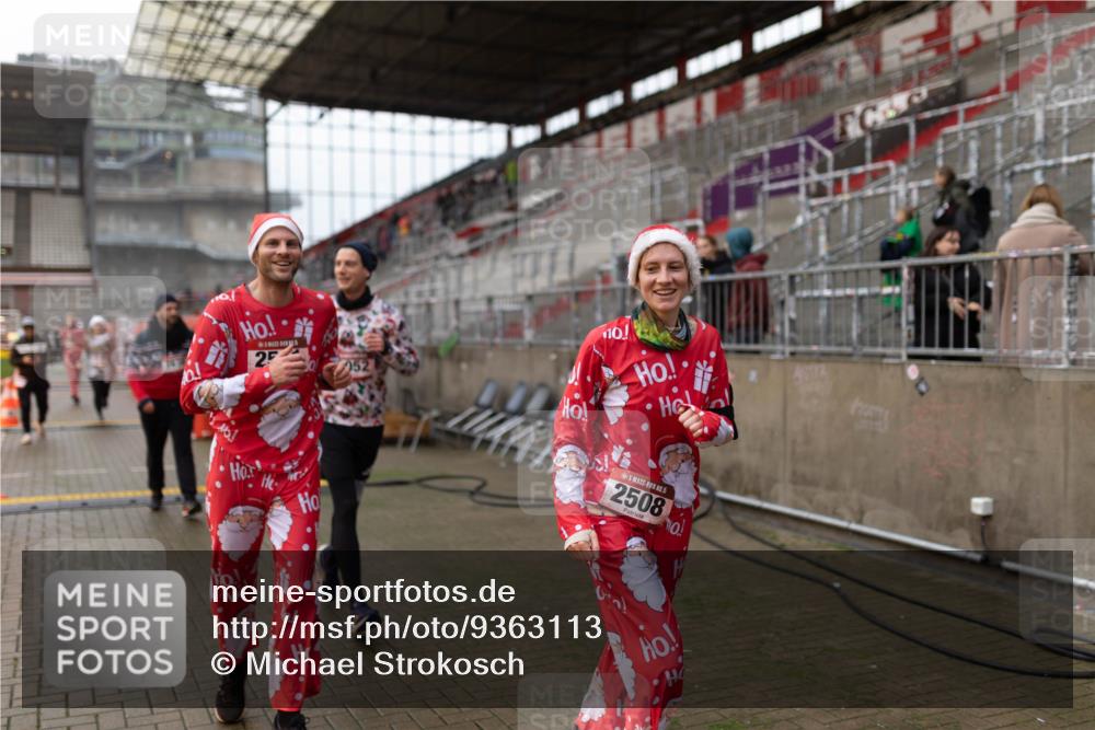 07.12.2025 - St. Pauli X-Mass-Run No. 15 Michael Strokosch http://msf.ph/oto/9363113 07.12.2025 11:23:33 Laufen 25, 052, 5, 2508 meine-sportfotos.de
