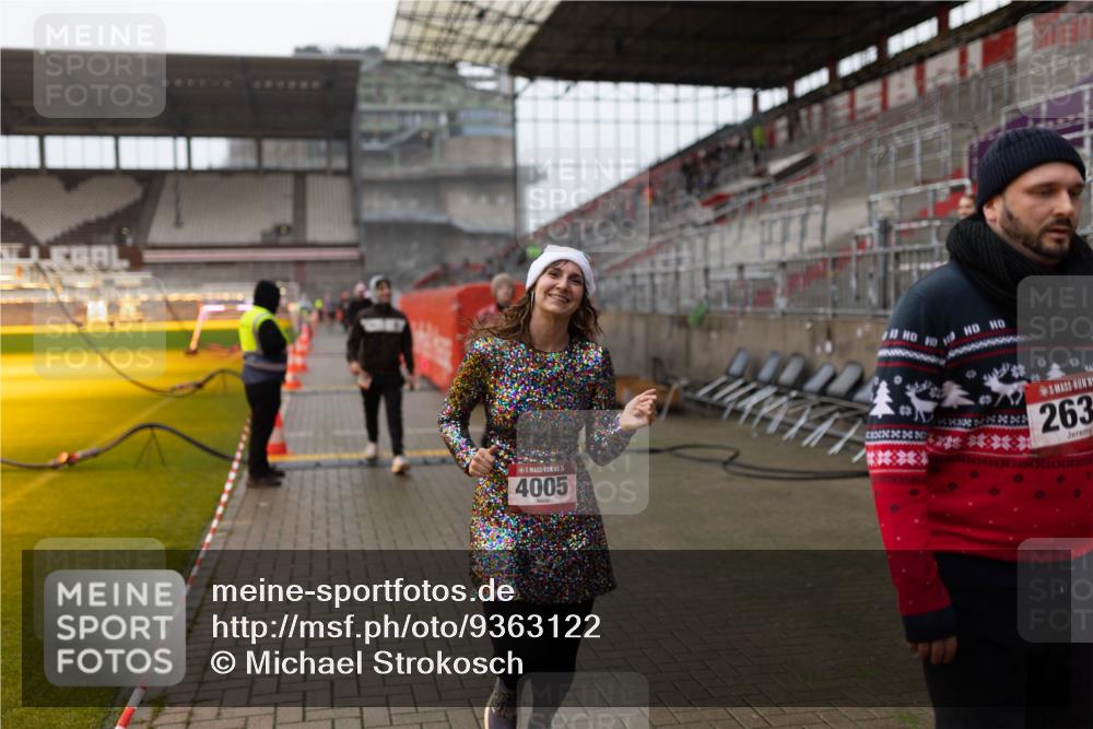07.12.2025 - St. Pauli X-Mass-Run No. 15 Michael Strokosch http://msf.ph/oto/9363122 07.12.2025 11:23:38 Laufen 5, 4005, 263 meine-sportfotos.de