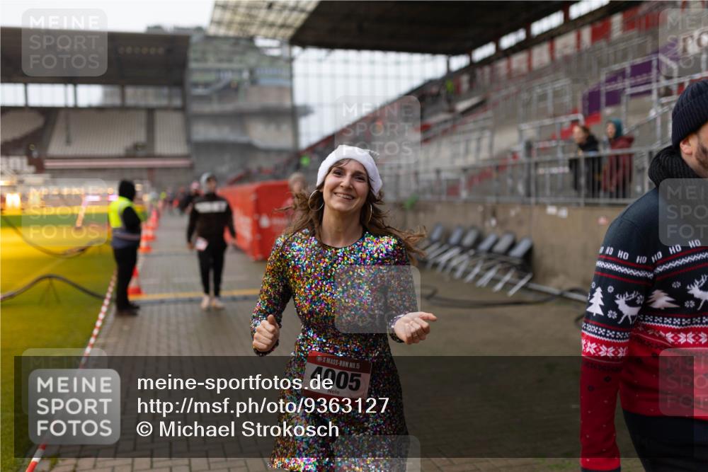 07.12.2025 - St. Pauli X-Mass-Run No. 15 Michael Strokosch http://msf.ph/oto/9363127 07.12.2025 11:23:38 Laufen 15, 4005 meine-sportfotos.de