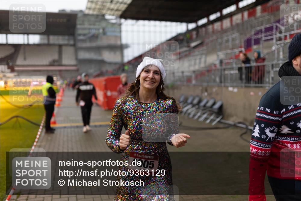 07.12.2025 - St. Pauli X-Mass-Run No. 15 Michael Strokosch http://msf.ph/oto/9363129 07.12.2025 11:23:38 Laufen 15, 4005 meine-sportfotos.de