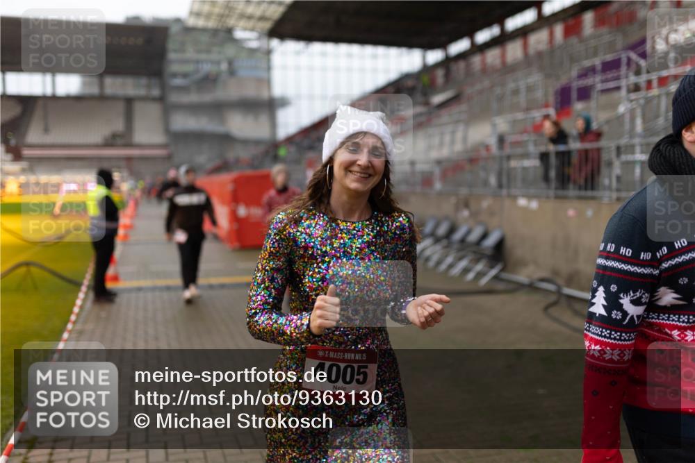 07.12.2025 - St. Pauli X-Mass-Run No. 15 Michael Strokosch http://msf.ph/oto/9363130 07.12.2025 11:23:38 Laufen 000000, 15, 4005 meine-sportfotos.de