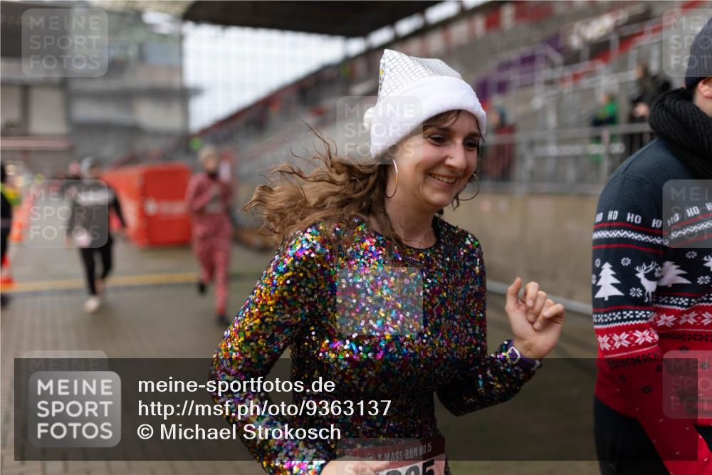 07.12.2025 - St. Pauli X-Mass-Run No. 15 Michael Strokosch http://msf.ph/oto/9363137 07.12.2025 11:23:38 Laufen 20000, 15 meine-sportfotos.de