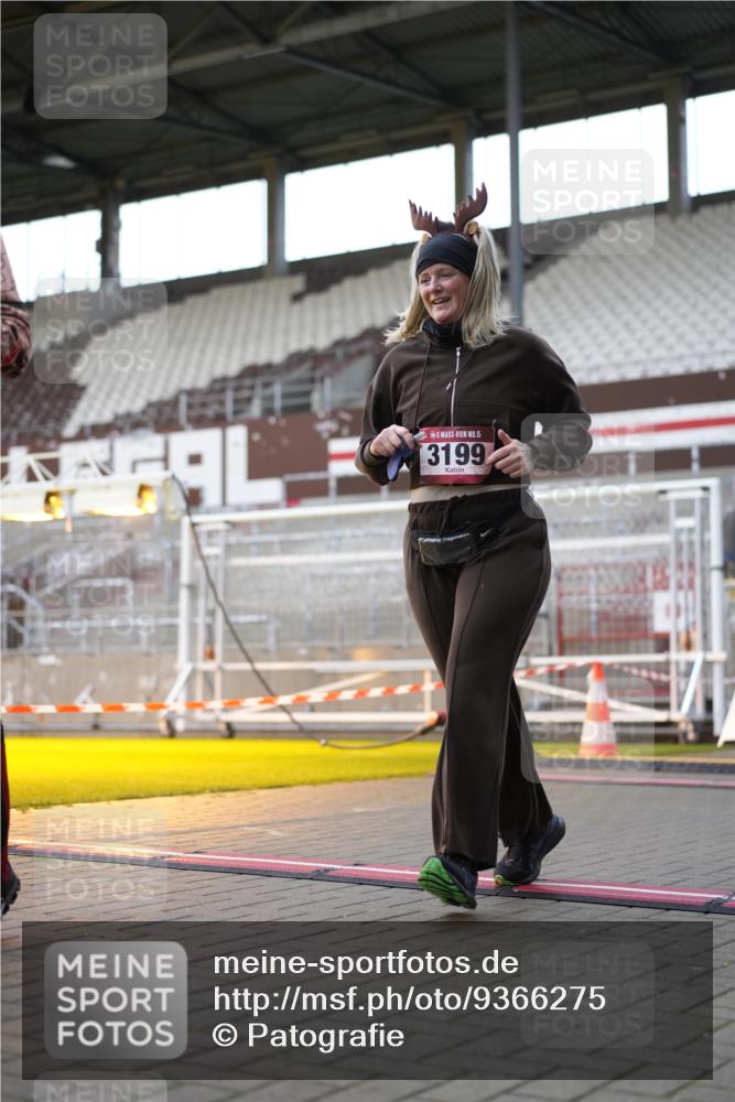 07.12.2025 - St. Pauli X-Mass-Run No. 15 Patografie http://msf.ph/oto/9366275 07.12.2025 10:51:08 Ziel 769, 1093, 1691, 3199, 3342 meine-sportfotos.de