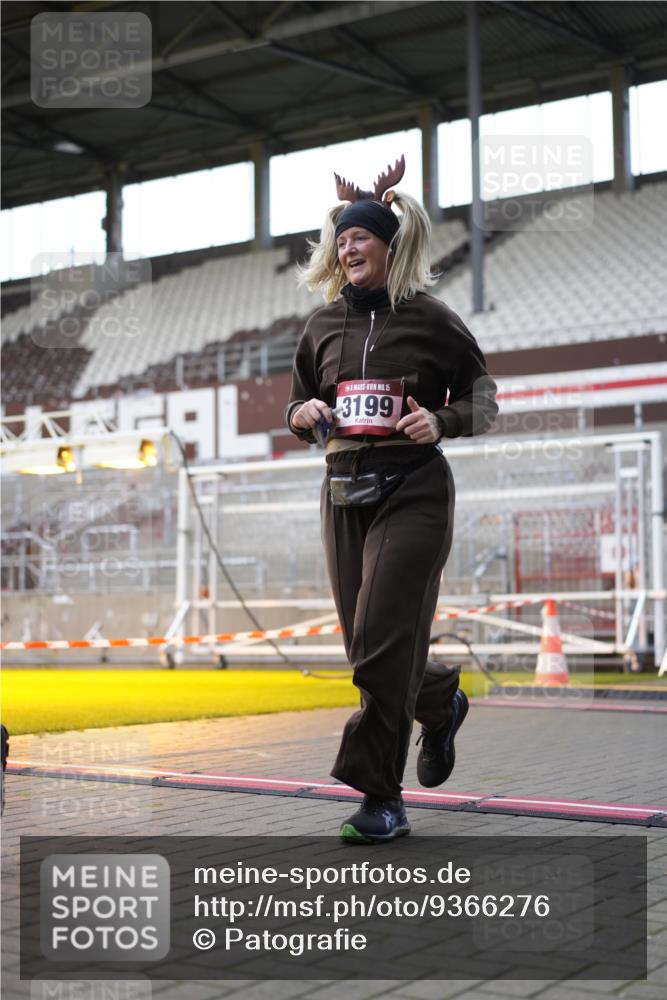 07.12.2025 - St. Pauli X-Mass-Run No. 15 Patografie http://msf.ph/oto/9366276 07.12.2025 10:51:08 Ziel 769, 1093, 1691, 3199, 3342 meine-sportfotos.de