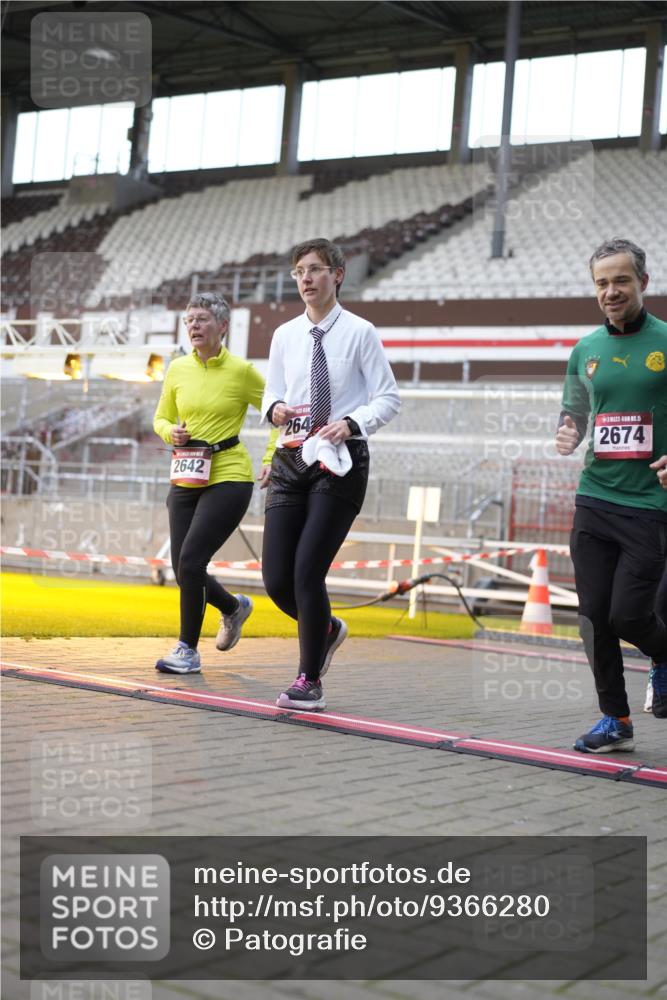 07.12.2025 - St. Pauli X-Mass-Run No. 15 Patografie http://msf.ph/oto/9366280 07.12.2025 10:51:26 Ziel 1047, 2103, 2105, 2327, 2332, 2642, 2643, 2674, 2959 meine-sportfotos.de