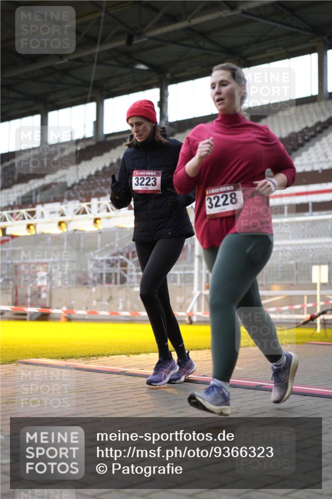 07.12.2025 - St. Pauli X-Mass-Run No. 15 Patografie http://msf.ph/oto/9366323 07.12.2025 10:51:43 Ziel 275, 328, 1047, 1964, 1982, 1984, 2103, 2105, 2165, 2327, 2332, 2553, 2593, 2607, 2836, 2837, 3223, 3228, 4862 meine-sportfotos.de