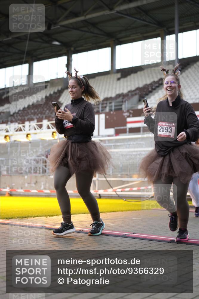 07.12.2025 - St. Pauli X-Mass-Run No. 15 Patografie http://msf.ph/oto/9366329 07.12.2025 10:51:45 Ziel 275, 328, 1964, 1982, 1984, 2103, 2105, 2165, 2327, 2332, 2553, 2593, 2607, 2836, 2837, 3223, 3228, 4862 meine-sportfotos.de