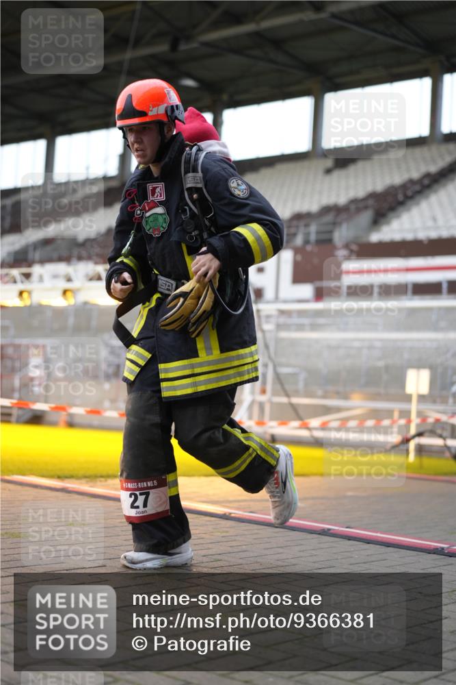 07.12.2025 - St. Pauli X-Mass-Run No. 15 Patografie http://msf.ph/oto/9366381 07.12.2025 10:52:07 Ziel 27, 499, 506, 654, 931, 1098, 2287, 2289, 2592, 2661, 4550, 4864, 4865, 4866, 4879, 4880 meine-sportfotos.de