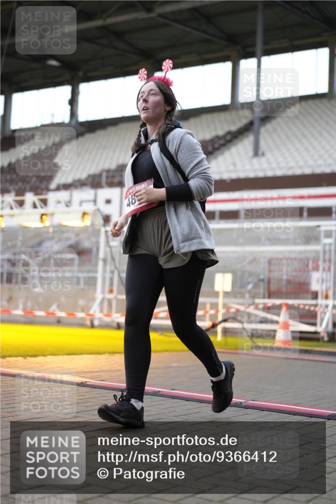 07.12.2025 - St. Pauli X-Mass-Run No. 15 Patografie http://msf.ph/oto/9366412 07.12.2025 10:52:19 Ziel 27, 499, 506, 654, 931, 1098, 4797, 4864, 4866, 4882 meine-sportfotos.de