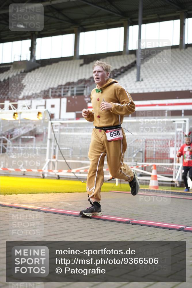 07.12.2025 - St. Pauli X-Mass-Run No. 15 Patografie http://msf.ph/oto/9366506 07.12.2025 10:54:25 Ziel 656, 1177, 1489, 2286, 2328, 2358, 2360, 2832 meine-sportfotos.de