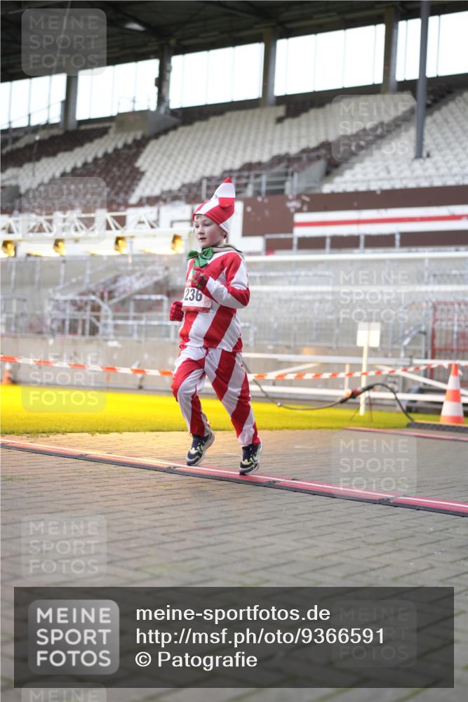 07.12.2025 - St. Pauli X-Mass-Run No. 15 Patografie http://msf.ph/oto/9366591 07.12.2025 10:56:27 Ziel 236, 248, 759, 2170, 4063, 4146 meine-sportfotos.de
