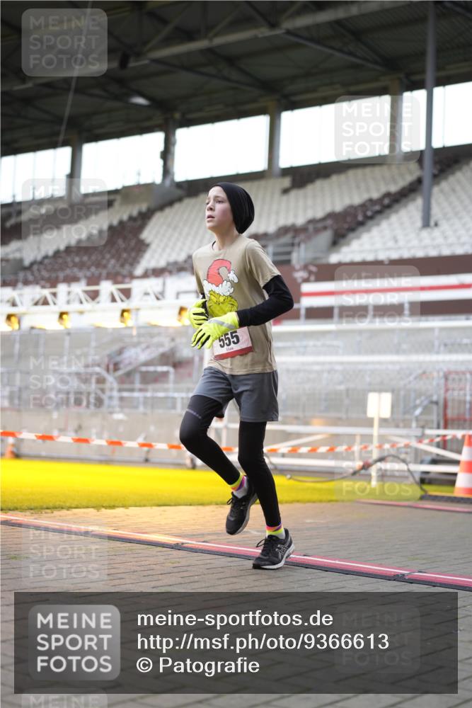 07.12.2025 - St. Pauli X-Mass-Run No. 15 Patografie http://msf.ph/oto/9366613 07.12.2025 10:56:44 Ziel 55, 417, 555, 568, 759, 1203, 2538, 2542, 2664 meine-sportfotos.de