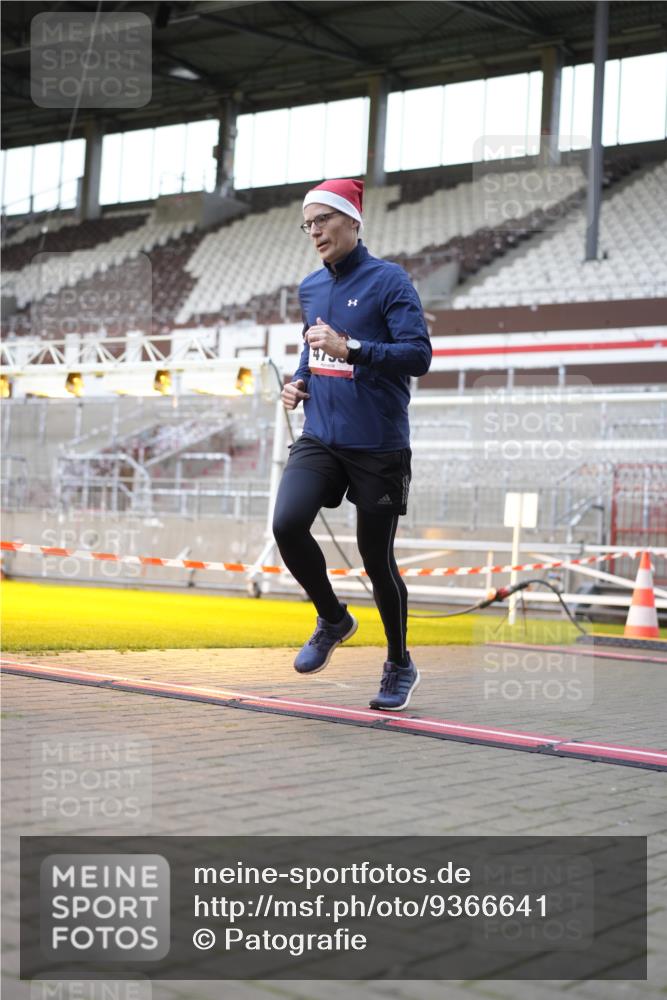 07.12.2025 - St. Pauli X-Mass-Run No. 15 Patografie http://msf.ph/oto/9366641 07.12.2025 10:56:54 Ziel 55, 417, 555, 566, 568, 763, 1203, 2538, 2542, 2664, 3275, 4799 meine-sportfotos.de