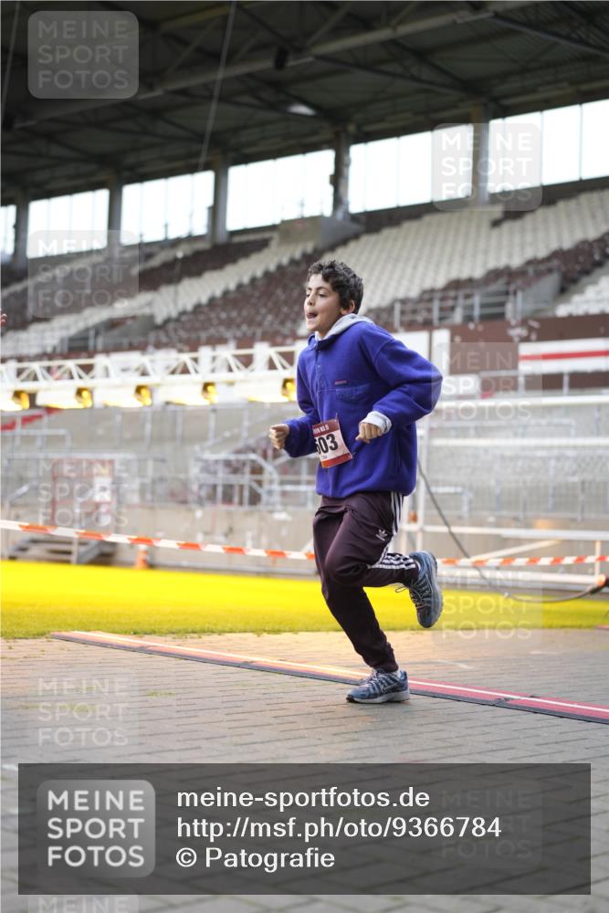 07.12.2025 - St. Pauli X-Mass-Run No. 15 Patografie http://msf.ph/oto/9366784 07.12.2025 10:59:03 Ziel 242, 582, 1451, 1456, 1508, 2503, 2772 meine-sportfotos.de